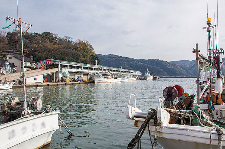 津居山港