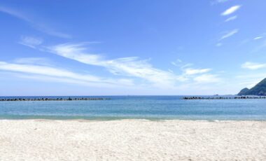 ～気比の浜、海開き～