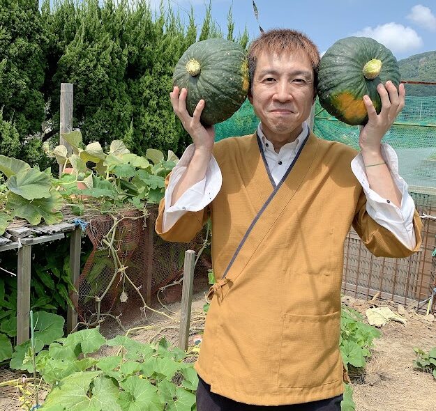 でかぼちゃ、、、穫ったどー！！